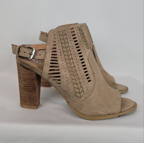 Report Shoes - Report Romana Sandals